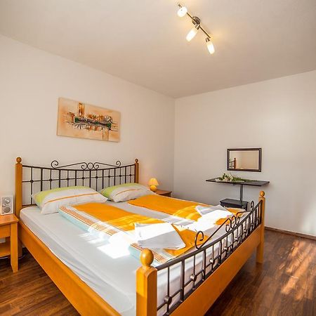 Apartments Kati Omiš Екстериор снимка