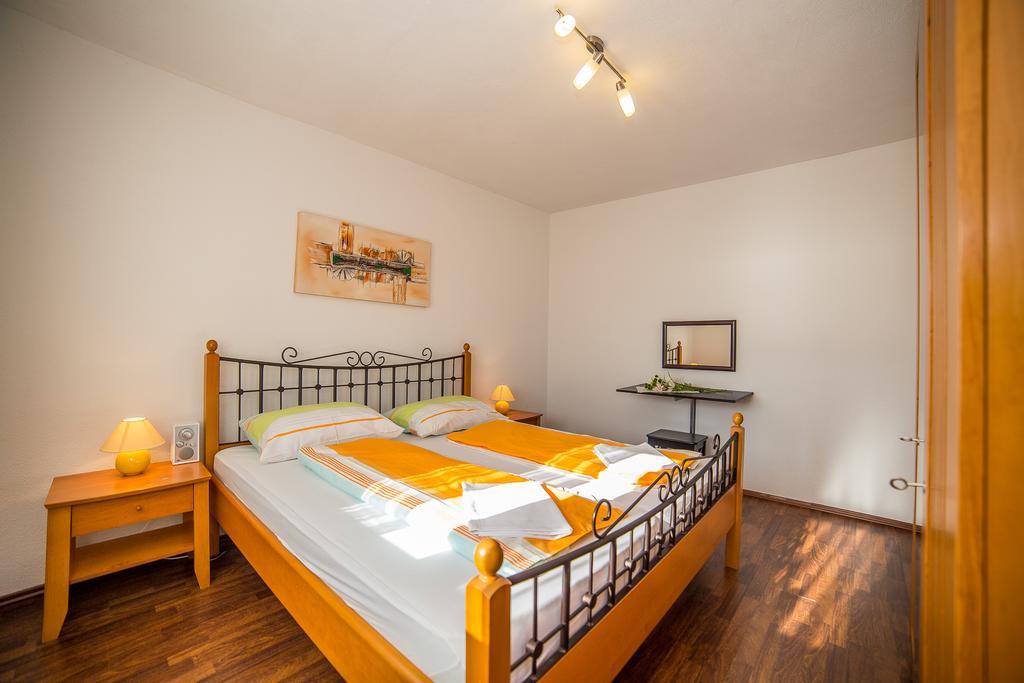 Apartments Kati Omiš Екстериор снимка